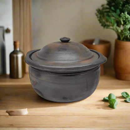 Black Pot with LID - OCB5-c