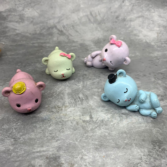 Miniature Baby pig of 4 pcs- M105