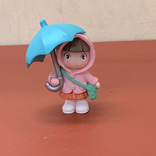 Girl with Umbrella - M13