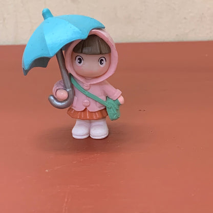 Girl with Umbrella - M13