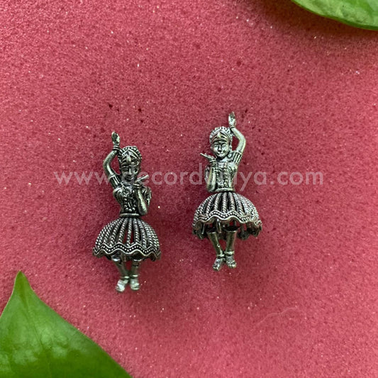 Jhumkas - J6