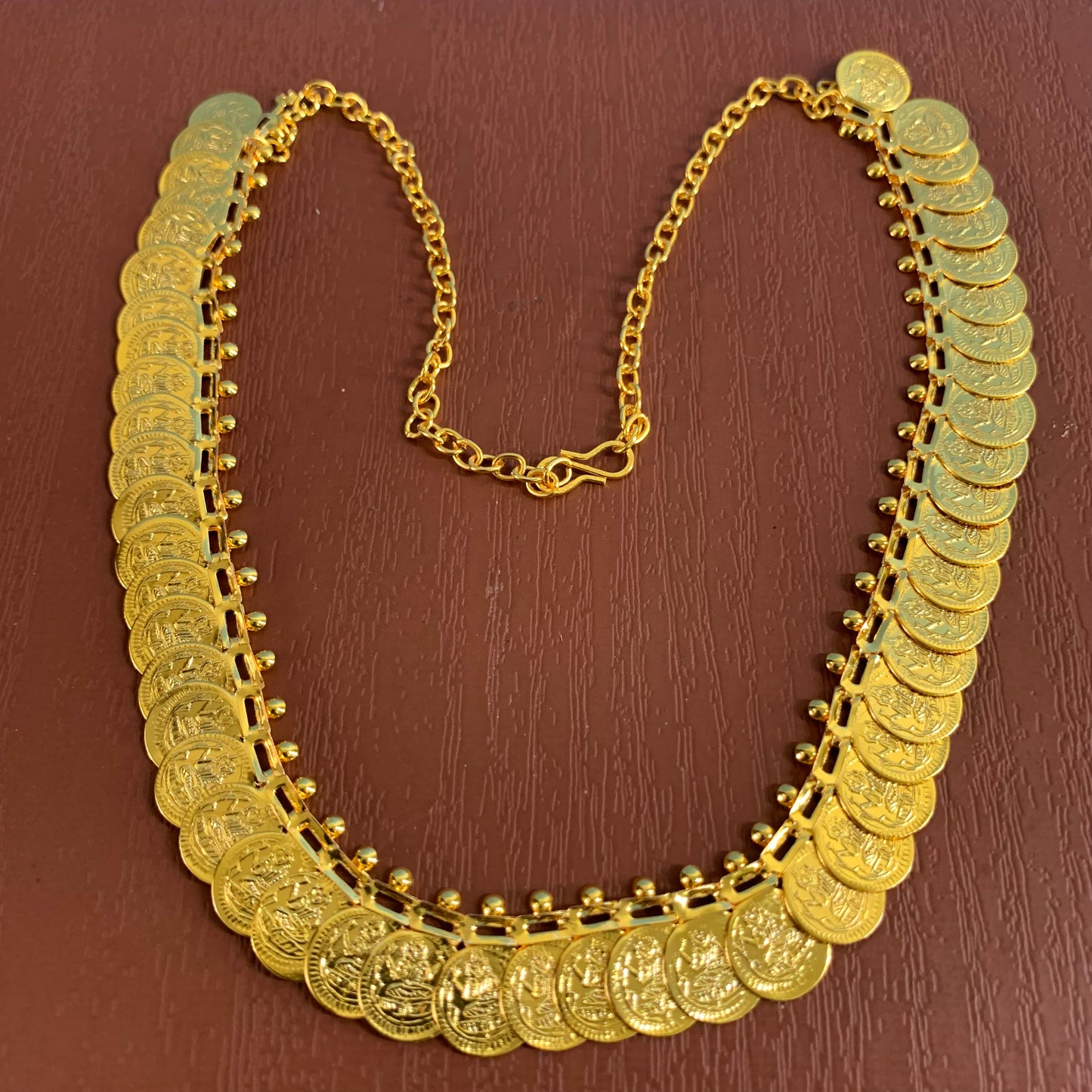 Gold Plated Coins Garland - MAN7