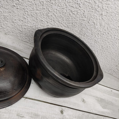 Black Pot with LID - OCB5-c