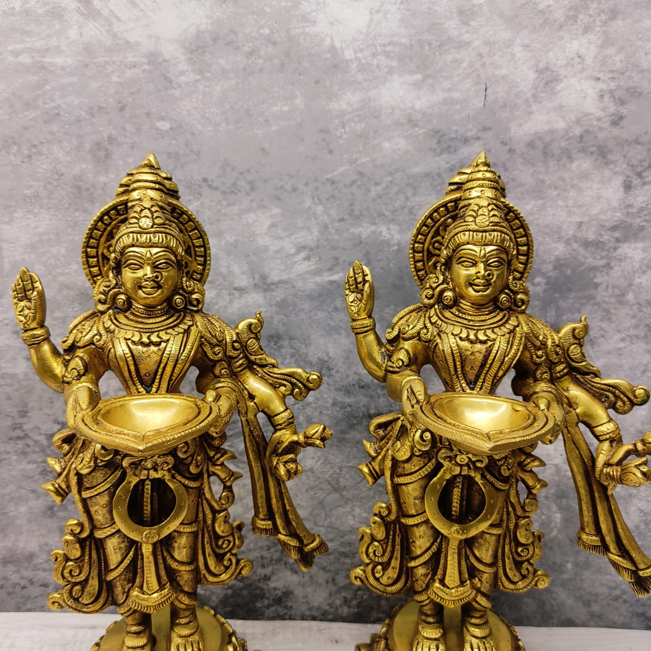 Brass Paavai Vilakku - Antique Finish Pair - PV1