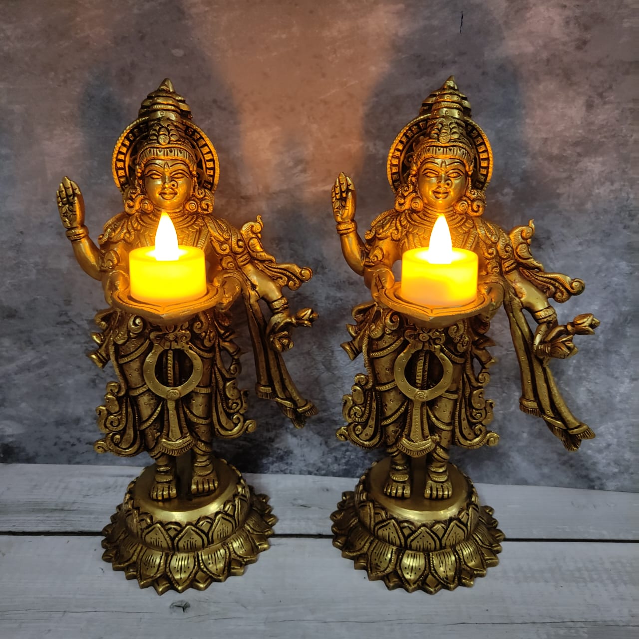 Brass Paavai Vilakku - Antique Finish Pair - PV1