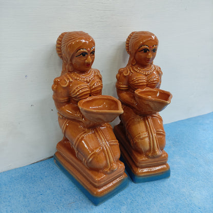 Paavai Vilakku Pair