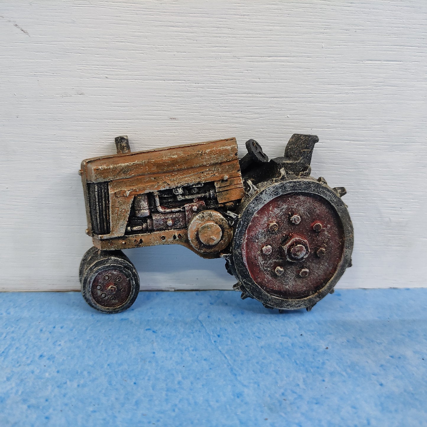 Miniature Tracktor Fridge Magnet - Rustic Finish - TR1