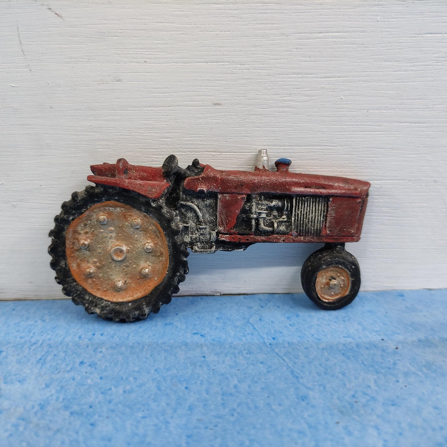 Miniature Tracktor Fridge Magnet - Rustic Finish - TR3